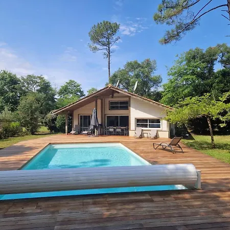 Between Golf And Ocean Villa